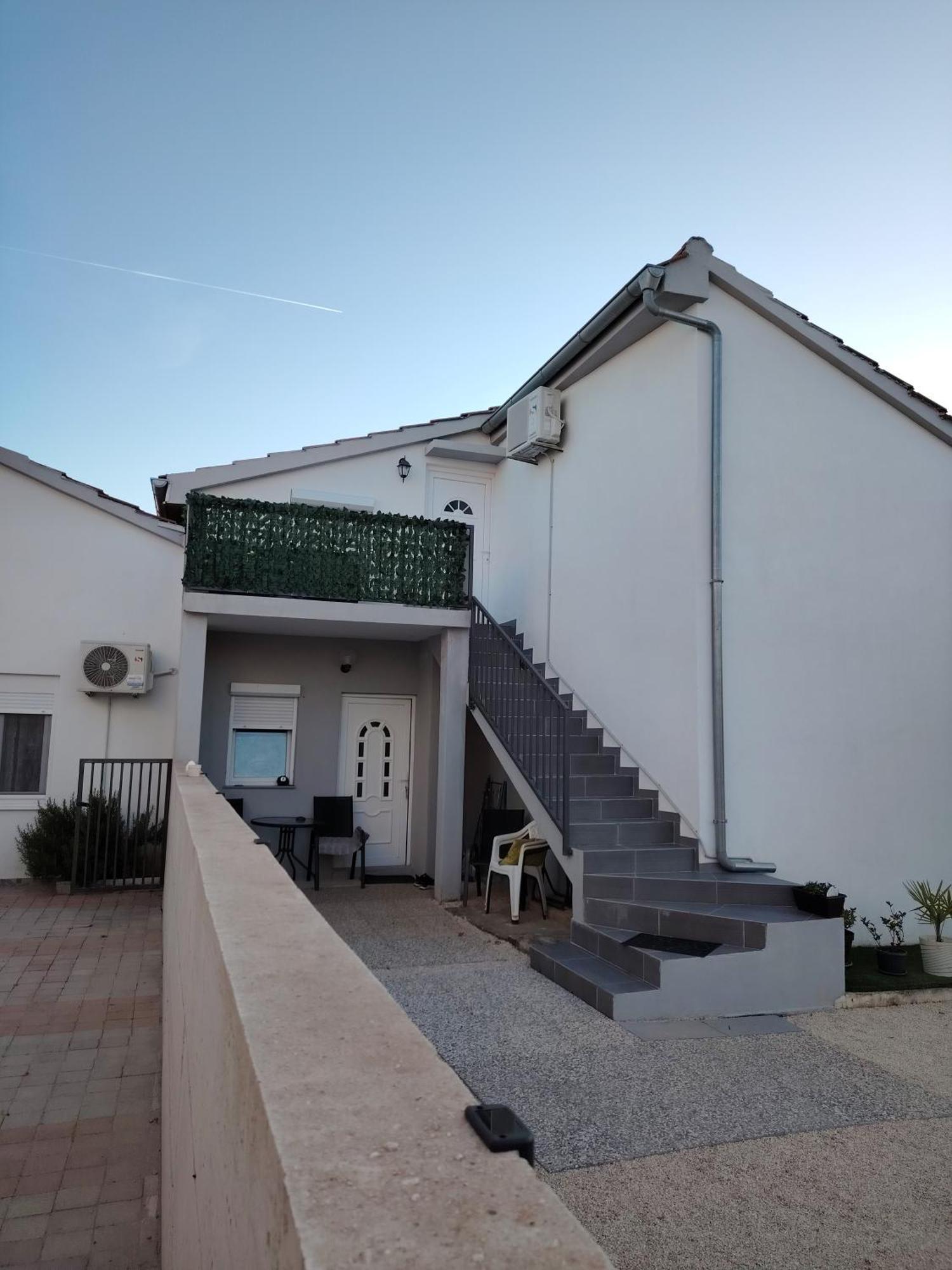 Apartman Enia Murvica  Экстерьер фото